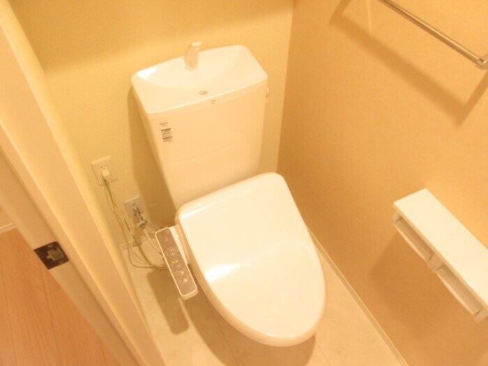 物件内観写真11　(トイレ)