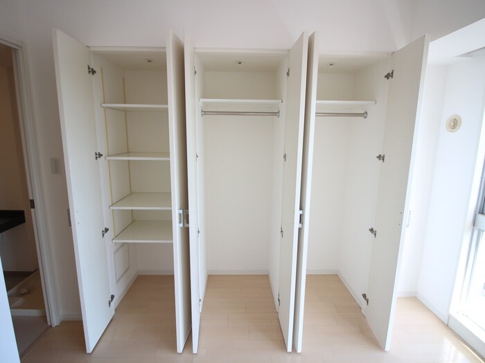 物件内観写真11　(収納)