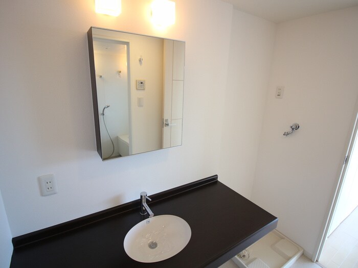 物件内観写真13　(洗面)