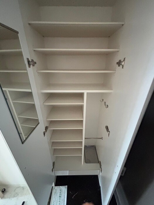 物件内観写真15　(靴箱)