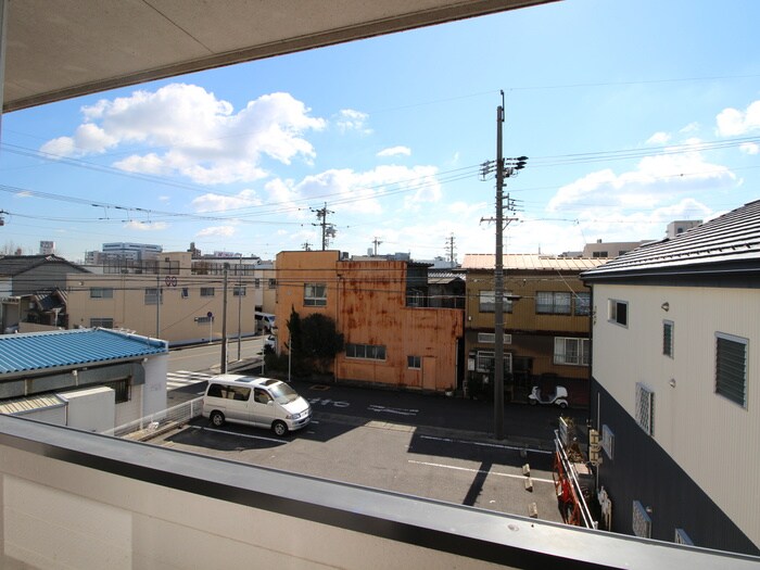 物件内観写真22　(室内からの展望)