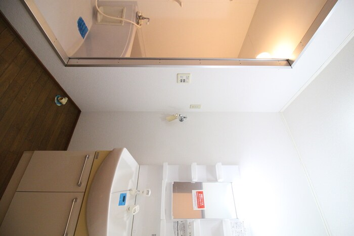 物件内観写真20　(洗濯機置場)