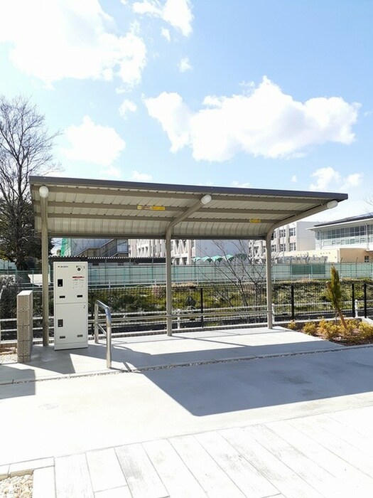 物件外観写真2　(駐輪場)