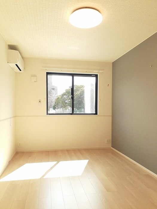 物件内観写真5　(居室)