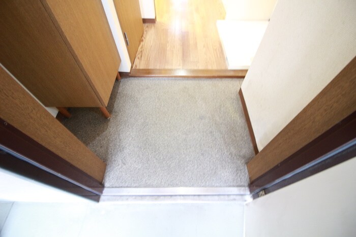 物件内観写真17　(玄関)