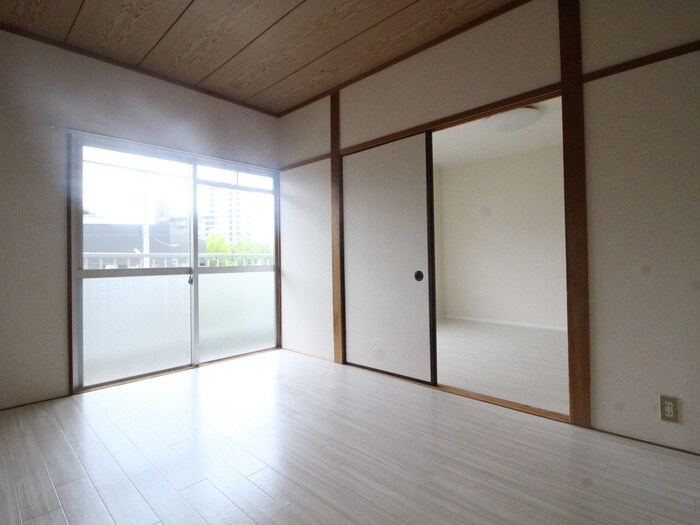 物件内観写真10　(居室)