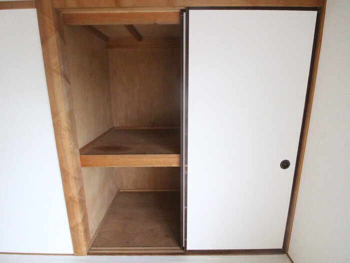 物件内観写真22　(収納)