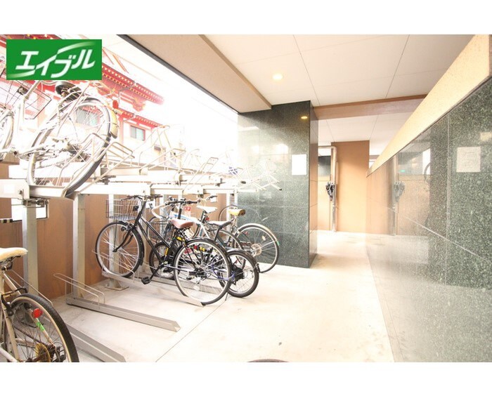 物件外観写真6　(駐輪場)