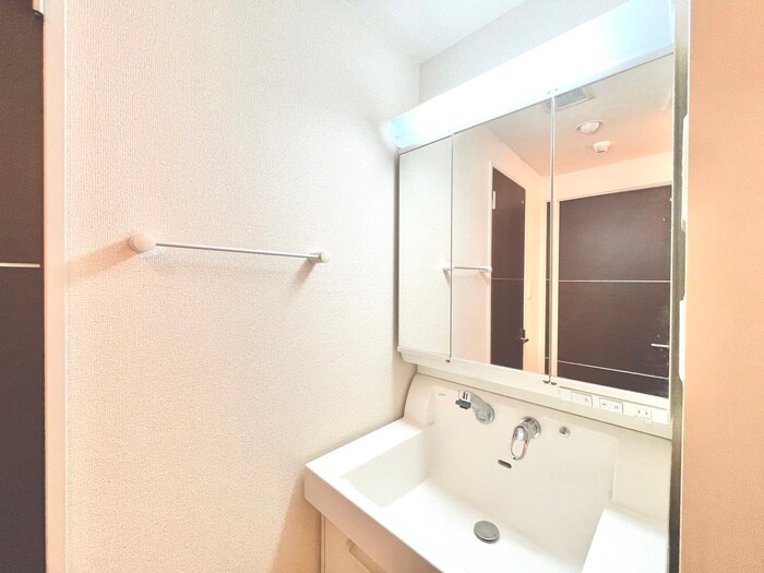 物件内観写真11　(洗面)