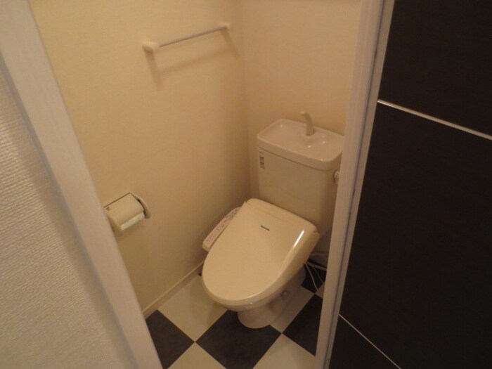 物件内観写真11　(トイレ)