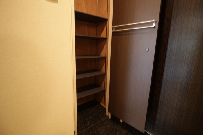 物件内観写真11　(収納)