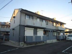 ファミール高畑B外観写真