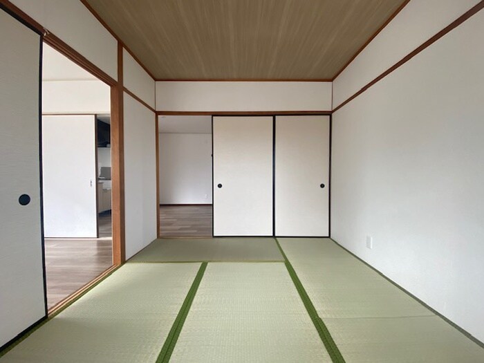 物件内観写真9　(居室)