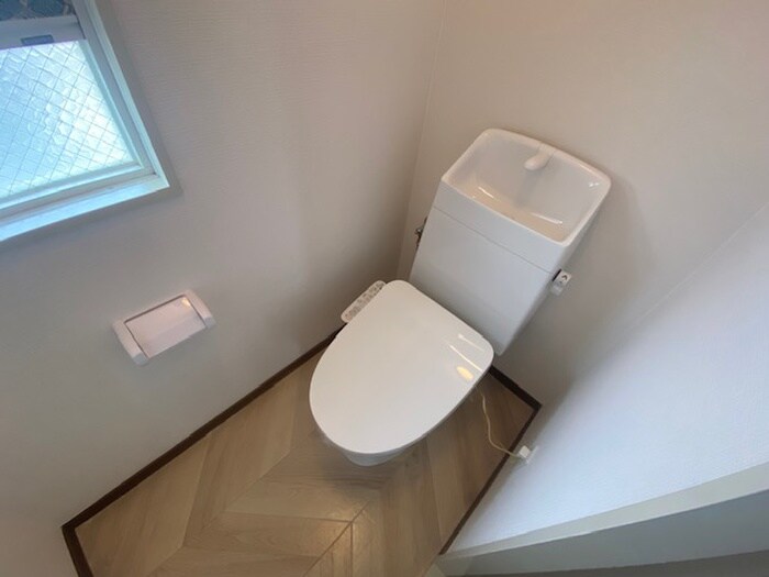 物件内観写真12　(トイレ)