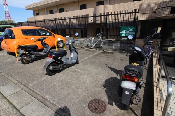 バイク置き場