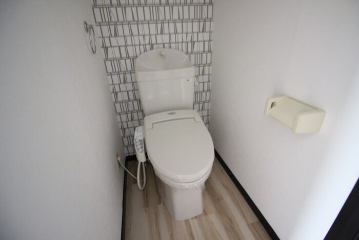 物件内観写真12　(トイレ)