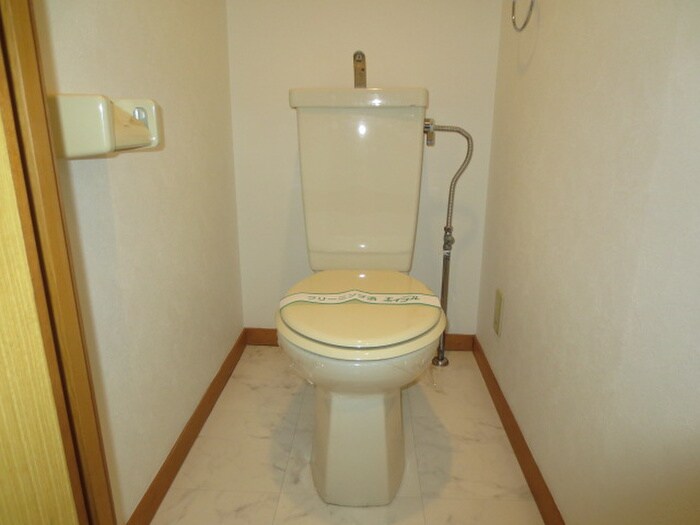 物件内観写真12　(トイレ)