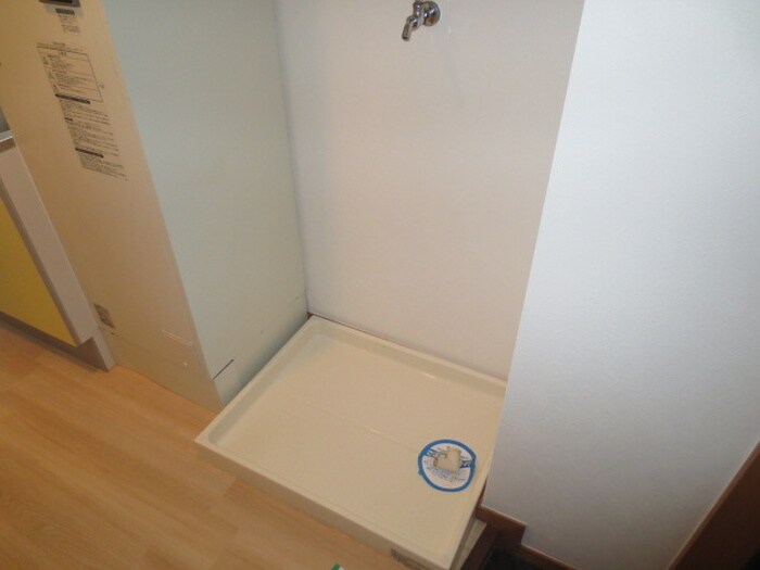 物件内観写真14　(洗濯機置場)