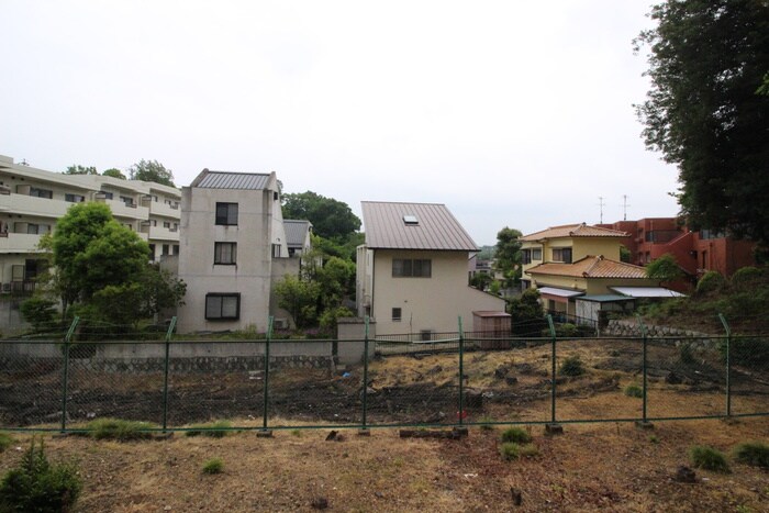 物件内観写真15　(室内からの展望)