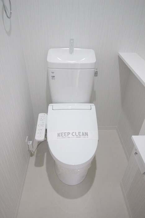 物件内観写真8　(トイレ)