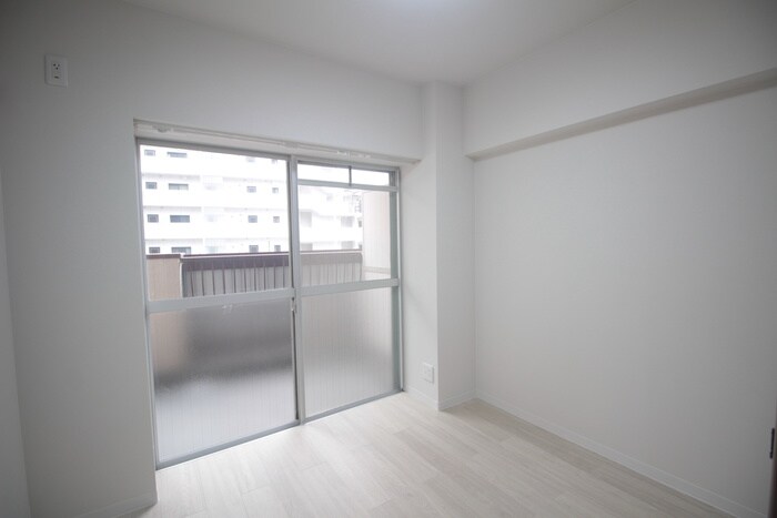 物件内観写真18　(居室)