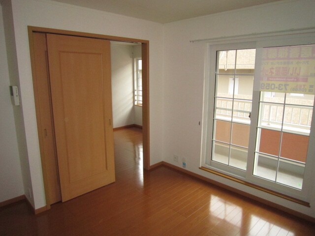 物件内観写真10　(居室)