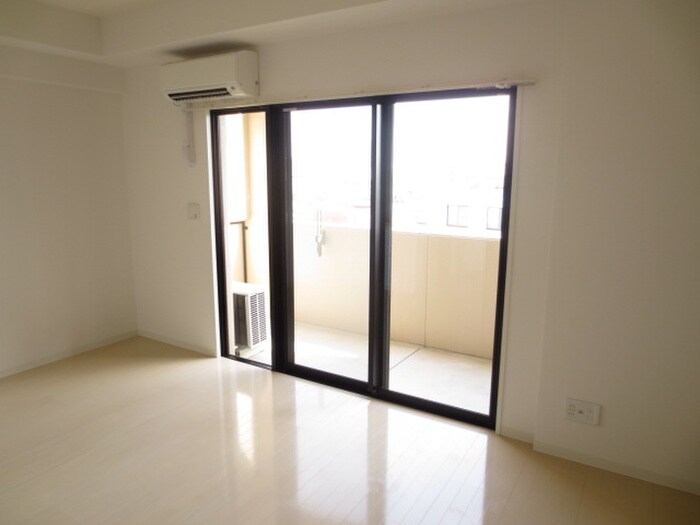 物件内観写真14　(居室)