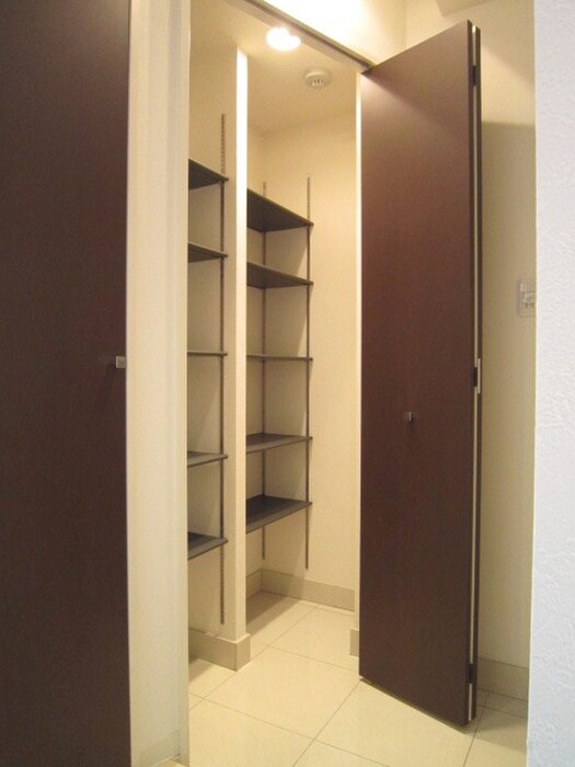 物件内観写真16　(靴箱)