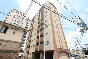 エルミタ－ジュ外観写真
