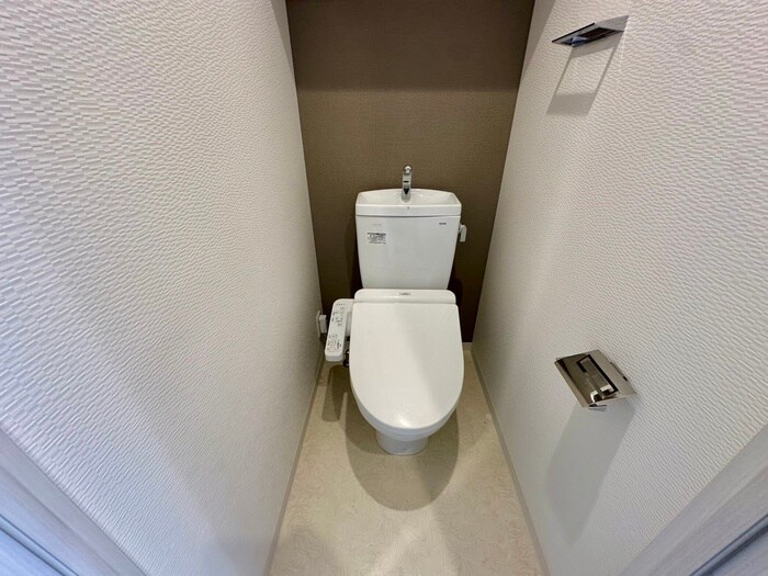 物件内観写真14　(トイレ)