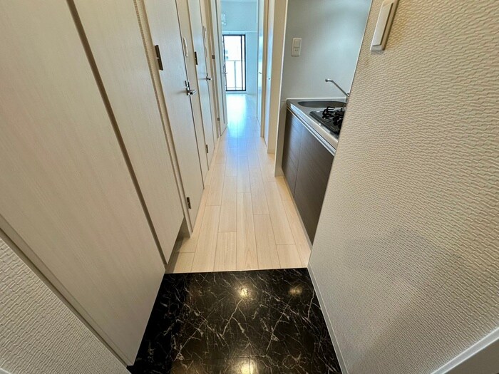 物件内観写真20　(玄関)