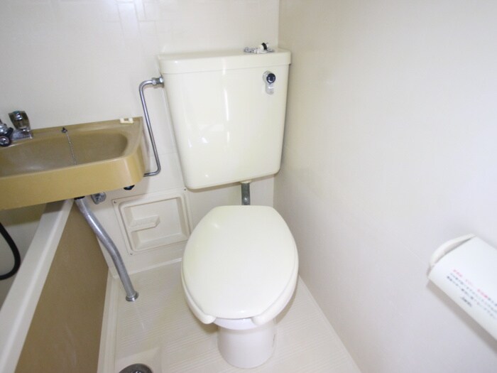 物件内観写真11　(トイレ)