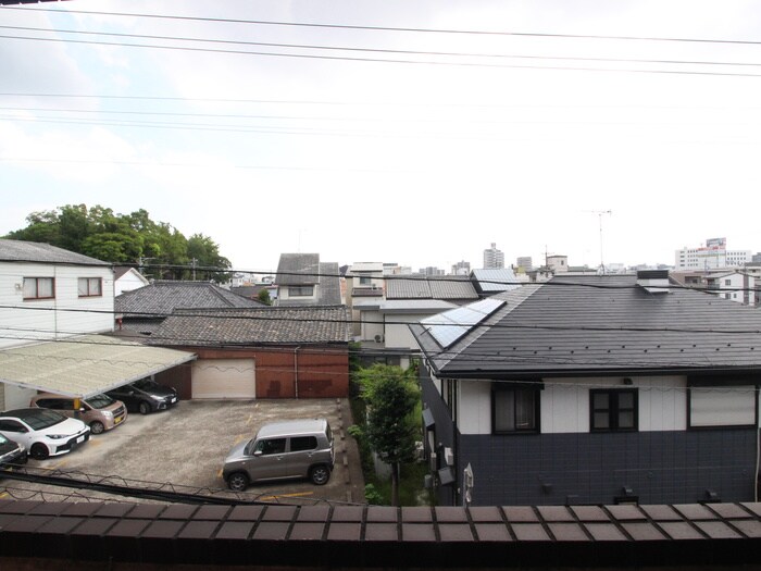 物件内観写真20　(室内からの展望)