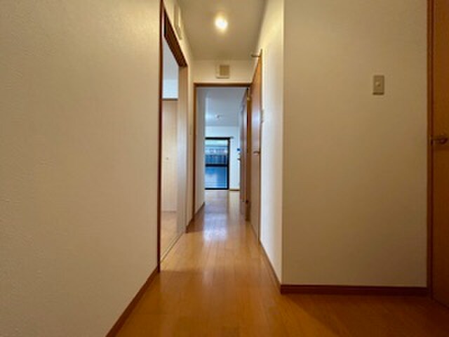 物件内観写真19　(廊下)