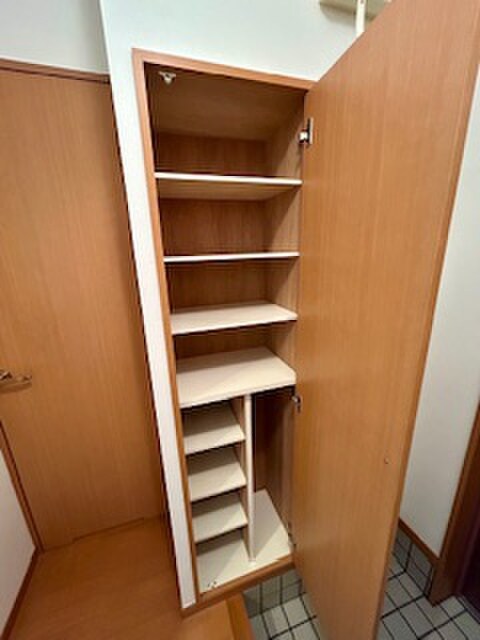 物件内観写真20　(靴箱)