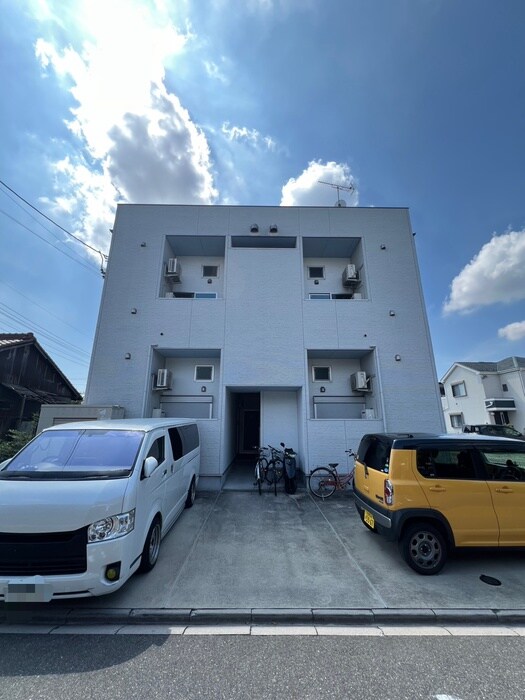 物件外観写真1　(外観写真)