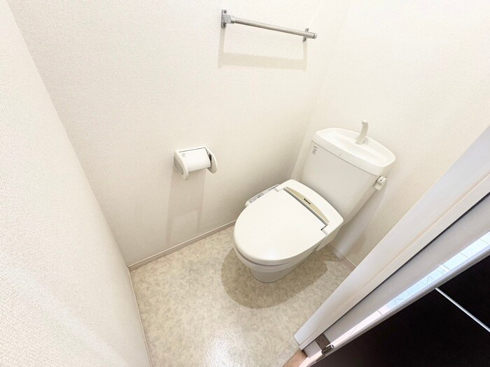 物件内観写真12　(トイレ)