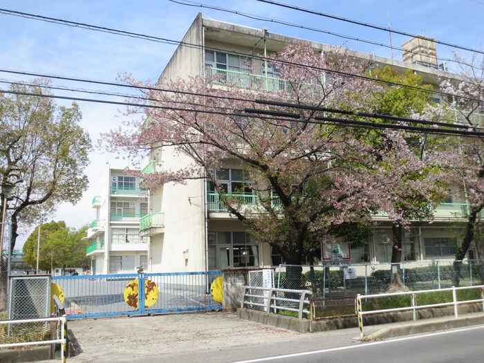 上条小学校