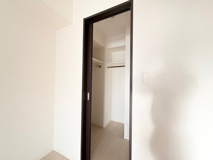 物件内観写真13　(収納)