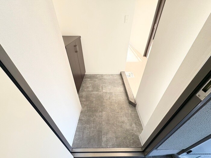 物件内観写真14　(玄関)