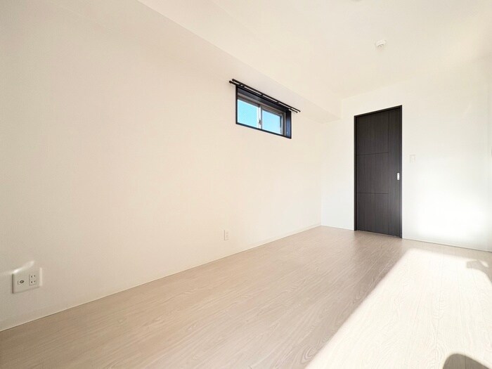 物件内観写真18　(居室)
