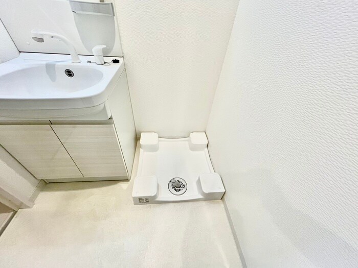 物件内観写真15　(洗濯機置場)