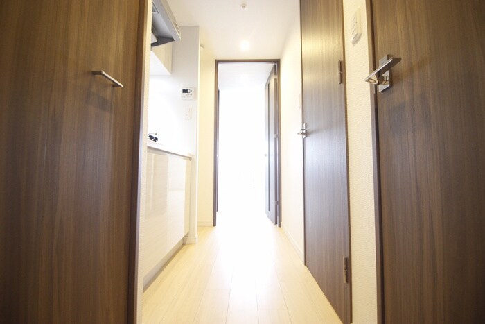 物件内観写真19　(廊下)