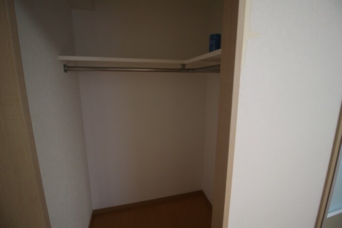 物件内観写真13　(収納)