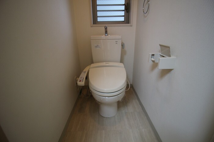 物件内観写真15　(トイレ)