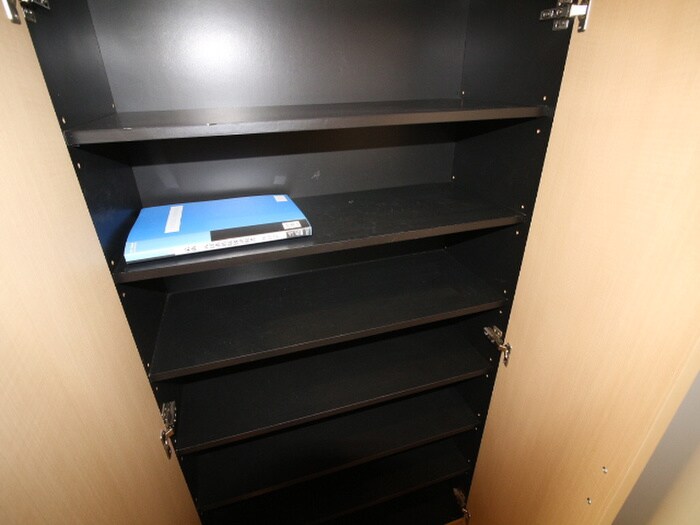 物件内観写真16　(靴箱)