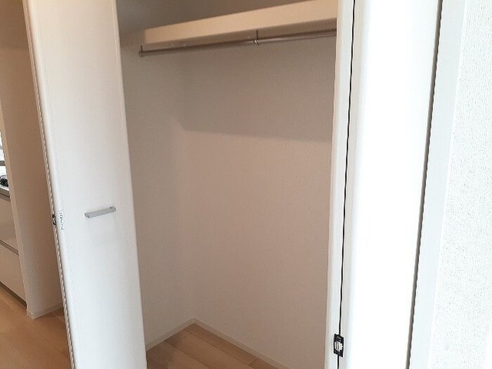 物件内観写真10　(収納)
