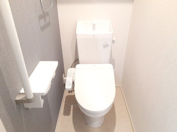 物件内観写真11　(トイレ)