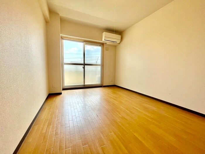 物件内観写真10　(居室)