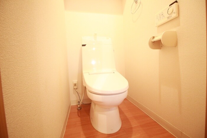 物件内観写真15　(トイレ)